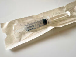 Glijmiddelspuit voorgevuld bei insemination-shop.de